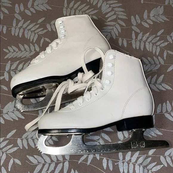 DBX Kids White Ice Skates - Picture 1 of 8